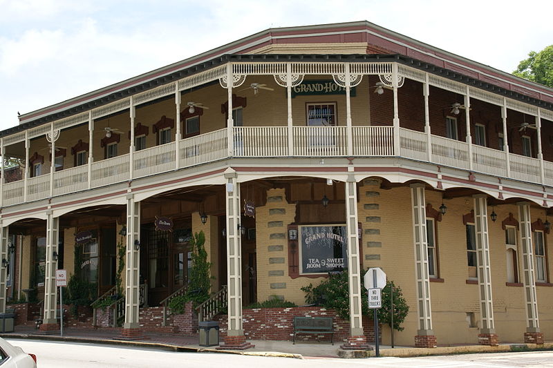 File:2013.06.29.125942 Grand Hotel Main St. Hogansville Georgia.jpg