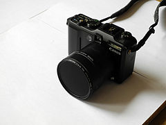 Canon PowerShot G7 équipé d'un filtre polarisant.