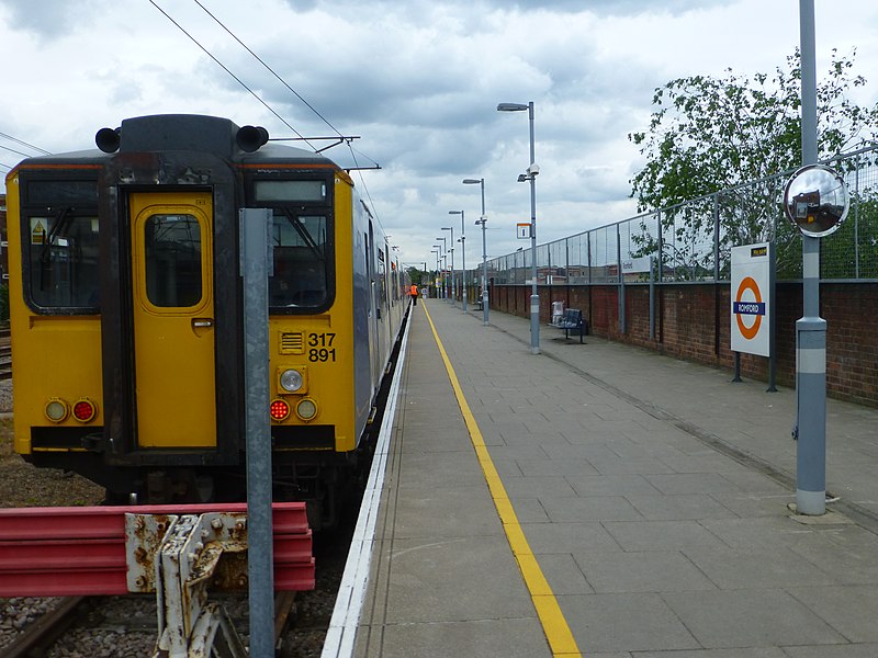 File:317891-Romford-P1370878 (49265887702).jpg