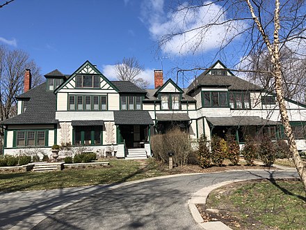 The Pines as it stands today.  This building was part of the former home of the Evelyn College for Women, and is now divided into two private residences.