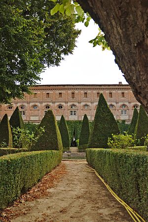 English: Old abbey of Boulbonne (Cintegabelle, France). Français : Ancienne abbaye de Boulbonne (Cintegabelle, France).