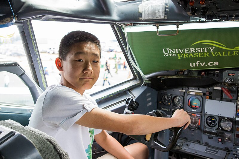 File:Abbotsford International Airshow (20274840338).jpg