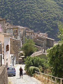 Vista dell'antico borgo – via Fuori le Mura.