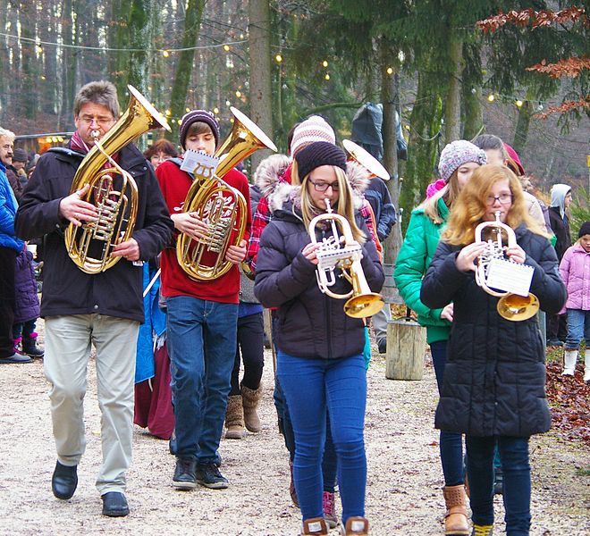 File:Advent am Holzöstersee 03.JPG