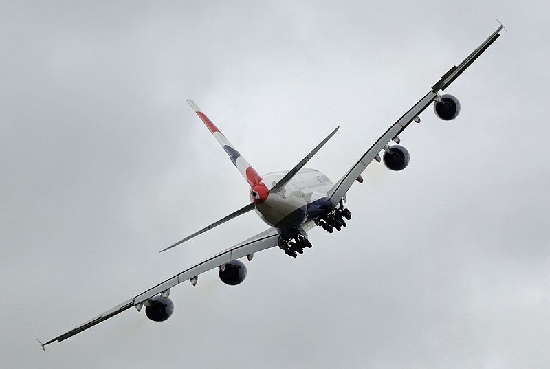 File:Airbus A380-841 British Airways - Banking Away 2 (9435830850).jpg