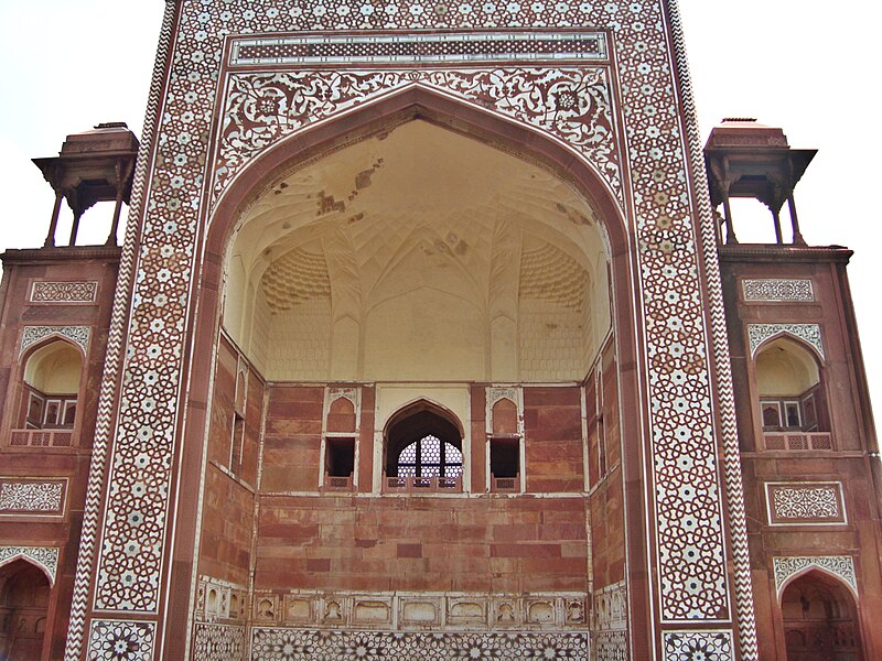 File:Akbar's Tomb 824.jpg