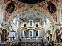 Altar Tayabas Basilica.JPG