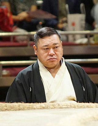 <span class="mw-page-title-main">Aogiyama Hideki</span> Japanese sumo wrestler (born 1970)