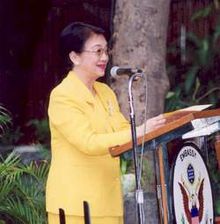 Aquino 2003.jpg