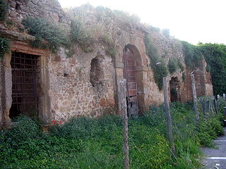 Restos del agger de Ardea (Italia).