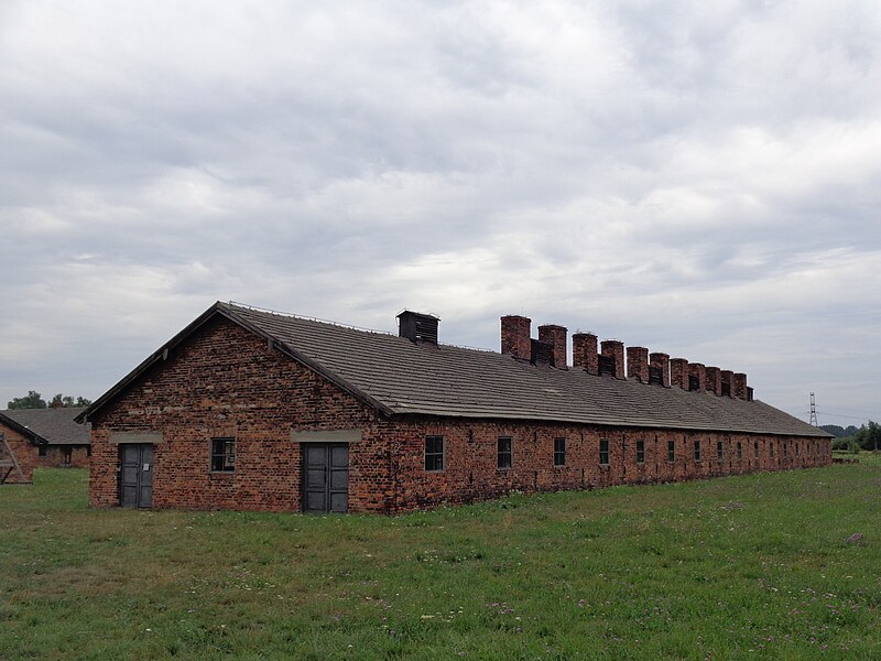 File:Auschwitz concentration camp II 25.JPG