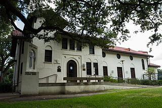 <span class="mw-page-title-main">Edward Albert Palmer Memorial Chapel and Autry House</span> Historic building in Texas, United States