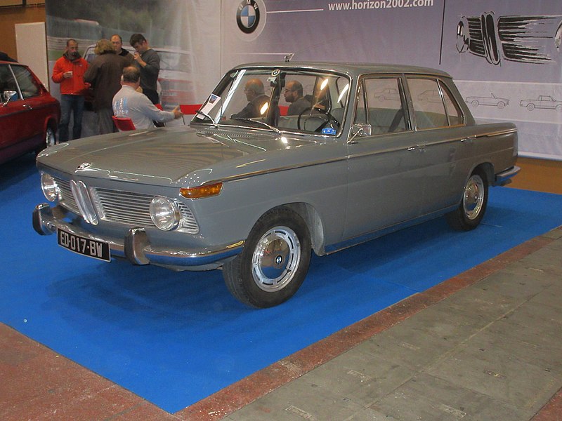 File:BMW-1800-Vorn.JPG