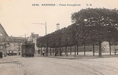 Comment aller à Place Dampierre en transport en commun - A propos de cet endroit