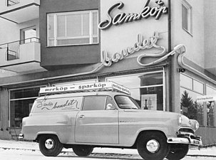 "Samköp-bandets" leveransbil, en Opel Olympia, 1955.