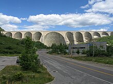 Daniel-Johnson Dam, Quebec, is a multiple-arch buttress dam. Barrage Daniel-Johnson2 edited.jpg