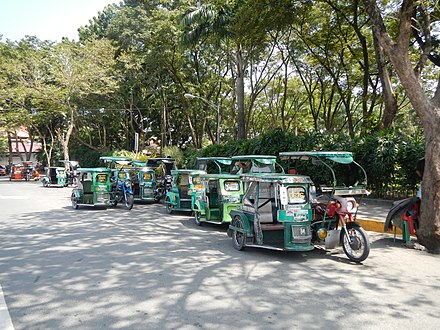 Tricycles in a line near Plaza Mabini