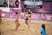 Deutsch: Beachhandball bei den Olympischen Jugendspielen 2018; Tag 6, 12. Oktober 2018; Mädchen, Hauptrundenspiel – Chinesisch Taipei (Taiwan)-Paraguay 0:2 English: Beach handball at the 2018 Summer Youth Olympics at 12 October 2018 – Girls Main Round – Chinese Taipei (Taiwan)-Paraguay 0:2