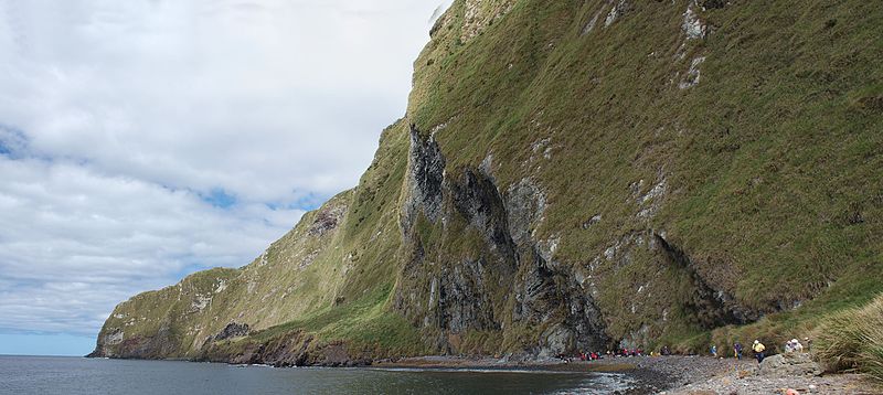 File:Beach on Inaccessible island.jpg