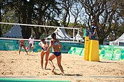 Deutsch: Beachvolleyball bei den Olympischen Jugendspielen 2018; Tag 8, 14. Oktober 2018; Mädchen, Achtelfinale – Mexiko-China 0:2 (15–21/16–21) English: Beach volleyball at the 2018 Summer Youth Olympics at 14 October 2018 – Girls Round of 16 – Mexico-China 0:2 (15–21/16–21)