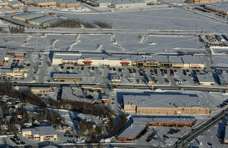 <span class="mw-page-title-main">Bentley Mall</span> Shopping mall in Fairbanks, Alaska