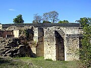 Rovine della basilica San Romano (mura esterne): sito delle tombe di Orlando, dei re d'Aquitania merovingi, di San Romano di Blaye (IV, VIII, XI e XIII secolo)