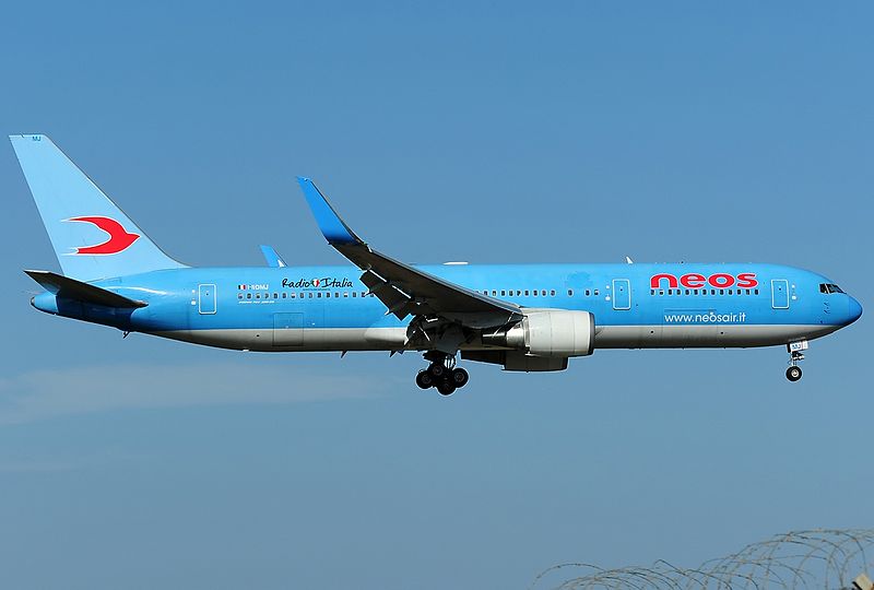 File:Boeing 767-306(ER), Neos JP7160978.jpg