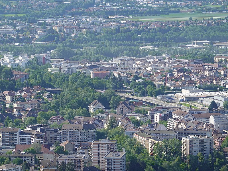 File:Boulevard Ouest @ Belvédère du Pas de l'Échelle @ Semnoz (50937836103).jpg