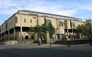 File:Bradford_Law_Courts.jpg