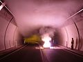 Test de foc pentru a testa eficacitatea unui sistem de ventilație într-un tunel rutier.