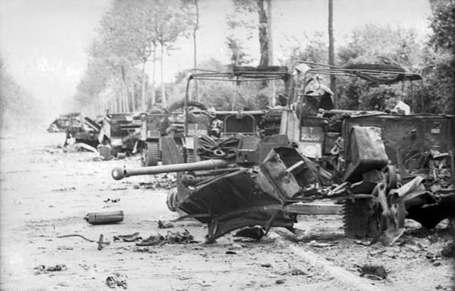A 6 pdr anti-tank gun and Loyd Carriers knocked out by Michael Wittmann