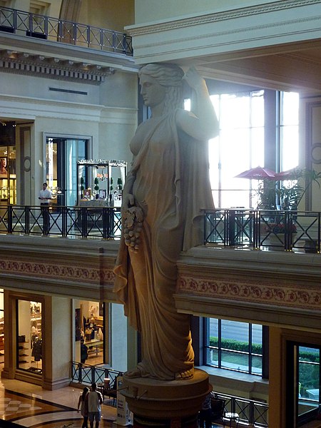 File:Caesars Palace Shops (7980334414).jpg