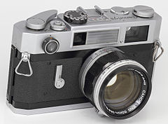 Canon 7sZ (14081290072).jpg