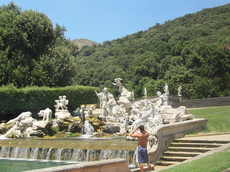 File:Caserta, Parco Reale (02).jpg