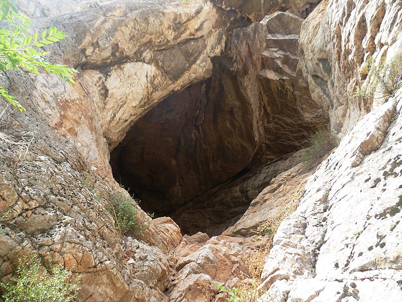 File:Cave on Sulaiman Too mountain Kyrgyzstan.jpg