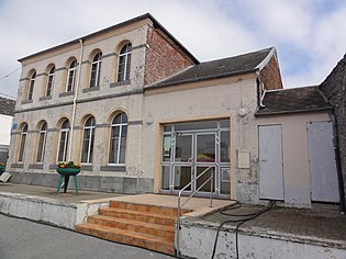 Cerfontaine (Nord, Fr) salle conmmunale.JPG