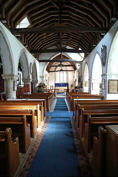 File:Church of St Mary the Virgin, Woodnesborough, Kent - nave looking east 02.jpg