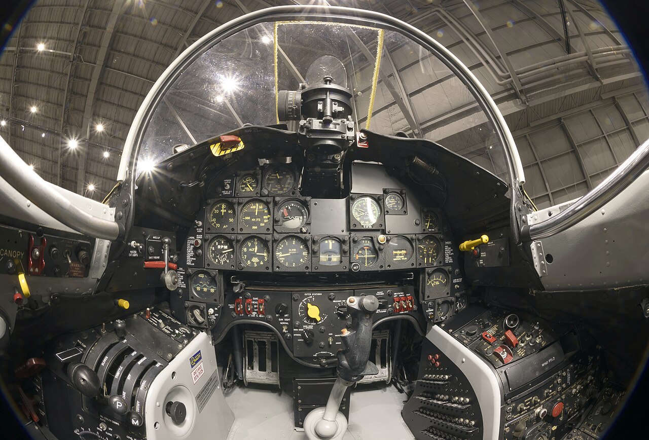 File:Cockpit of a Douglas A-1H Skyraider at the National Museum of