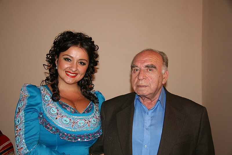 File:Composer Viktor Temnov and singer Olga Chirkova - 2009.jpg