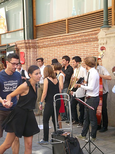 File:Concert de Jazz al mercat de la Llibertat P1200663.jpg