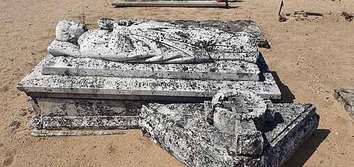 Croix celtique cimetière