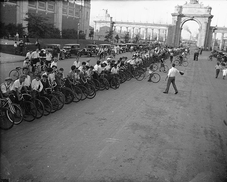 File:Cyclists at the CNE.jpg