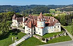 Schloss Kornberg Dorfl - Schloss Kornberg (a).JPG