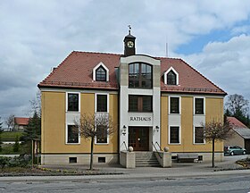 Dürrröhrsdorf-Dittersbach Rathaus (02).jpg