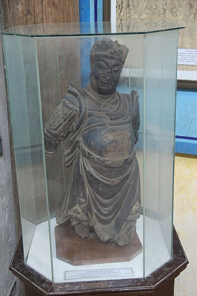 File:Dai Viet Statue (15242595640).jpg