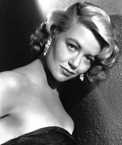 File:Dorothy Malone - Written on the Wind - Studio Publicity Photo.jpg