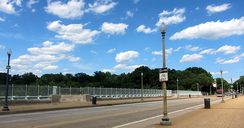 File:Duke Ellington Bridge - looking east.JPG