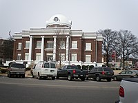 Dyer County Tennessee Courthouse.jpg
