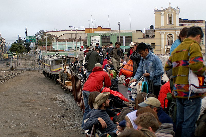 File:Ecuador train roof ride view 6.jpg