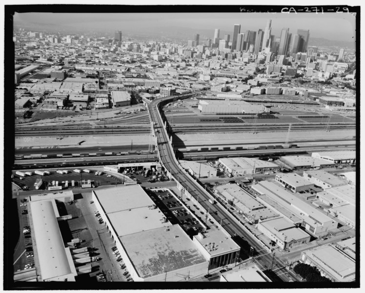 File:FOURTH STREET BRIDGE. LOOKING WEST. - Los Angeles River Bridges, Los Angeles, Los Angeles County, CA HAER CA-271-29.tif